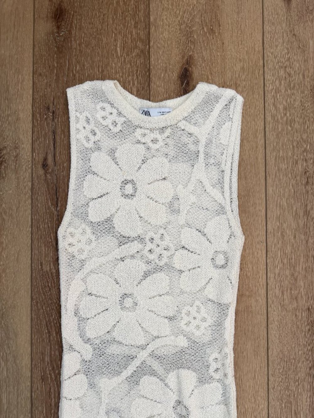 Zara Floral Knit Mesh Cream Tank Top – M